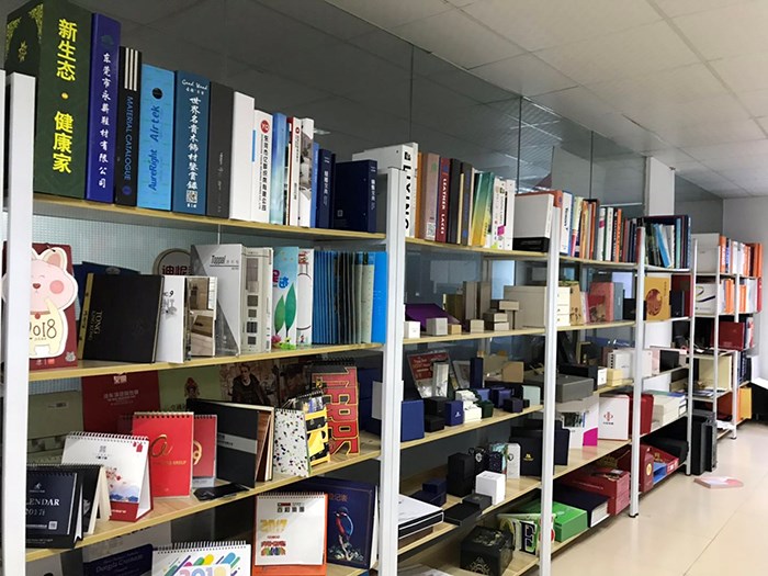 紙質(zhì)文件夾和樣品冊展示