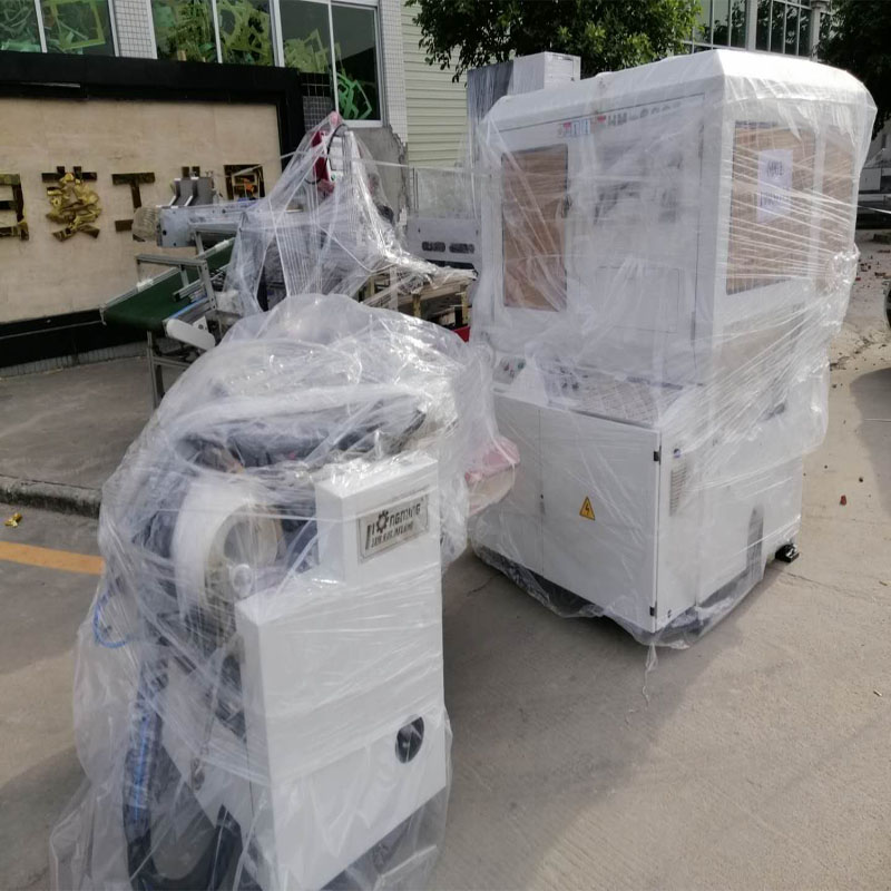 機(jī)器.jpg